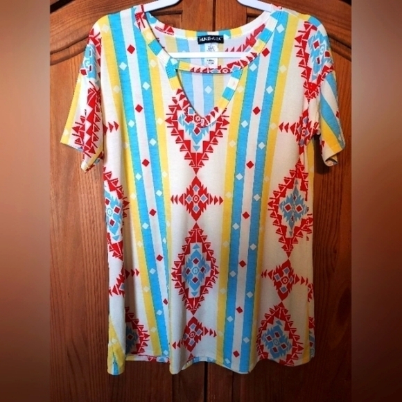 Heimish USA " Keep Things Simple" Azetc Print Women's Short Sleeve Shirt Top.... - Picture 2 of 4